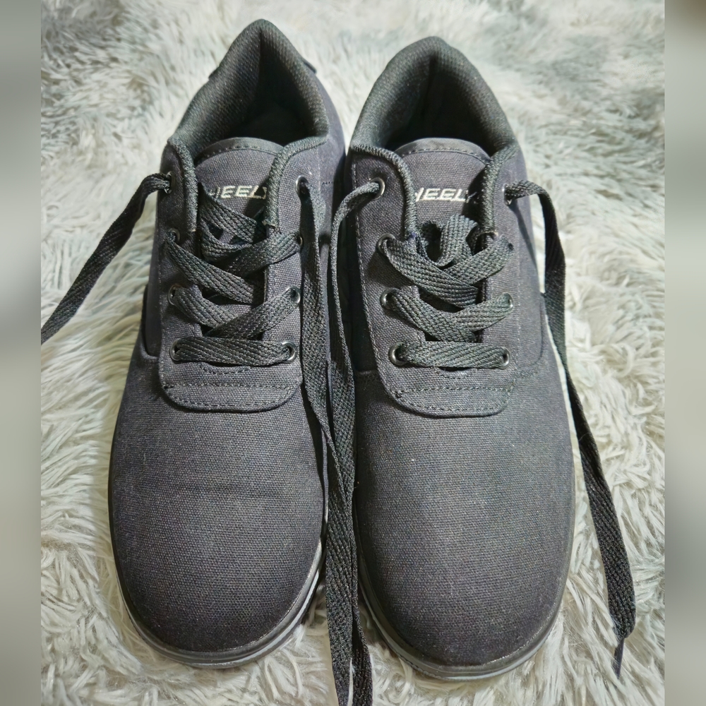 Heely's Men Size 10 Black Built-in Skate Shoes